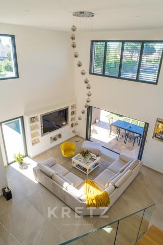 Villa contemporaine en bord de mer