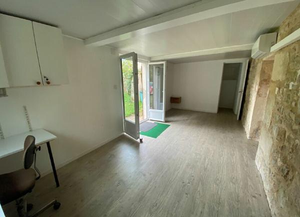 Maison à vendre    3 pièces •  La Bachellerie