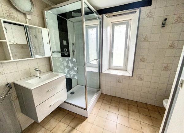 Maison à vendre    3 pièces •  La Bachellerie