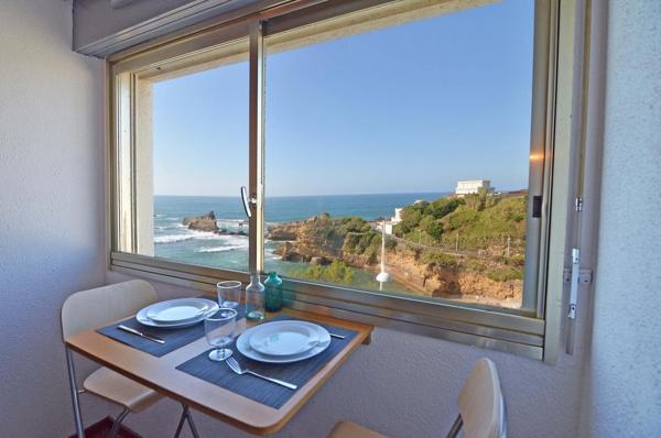 Architecture résidentielle - 1960 - studio avec vue océan - Sous Offre - Biarritz