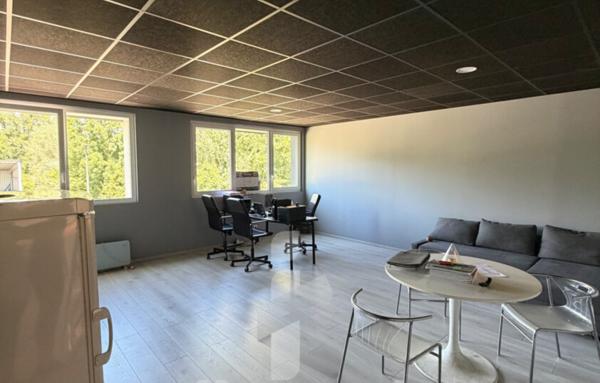 Fonds De Commerce de 108 m²
