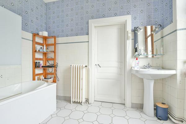 Maison 8 pièces - 182 m²