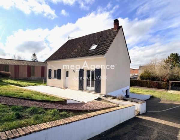 Maison à Breteuil, 60120 - 6 pièces 120m²