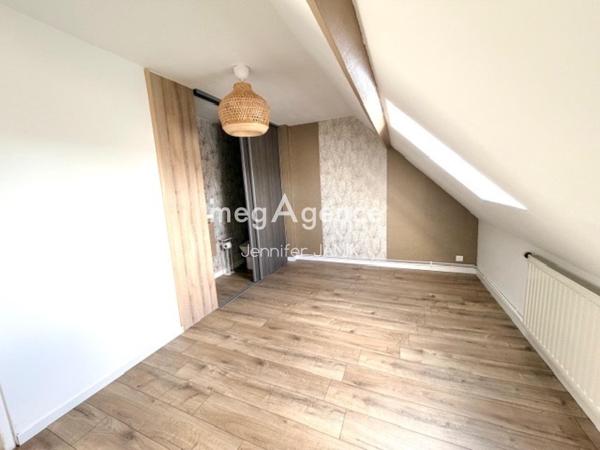 Maison à Breteuil, 60120 - 6 pièces 120m²