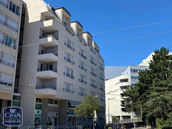 Parking à vendre 15m² Grenoble (38000)