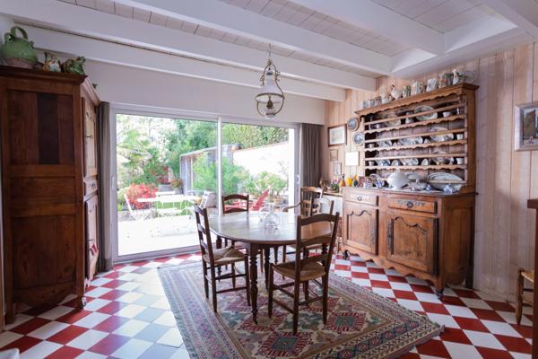 Villa à vendre 6 pièces CHATELAILLON PLAGE (17) – Triangle d’or – 196 m² – Terrasse 50 m² – Jardin intime – Garage – stationnement privatif