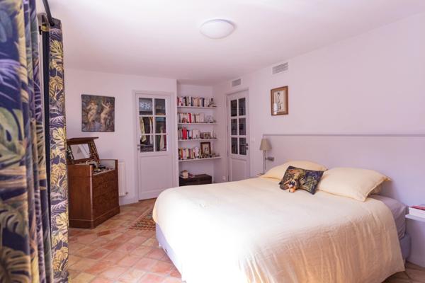 Villa à vendre 6 pièces CHATELAILLON PLAGE (17) – Triangle d’or – 196 m² – Terrasse 50 m² – Jardin intime – Garage – stationnement privatif