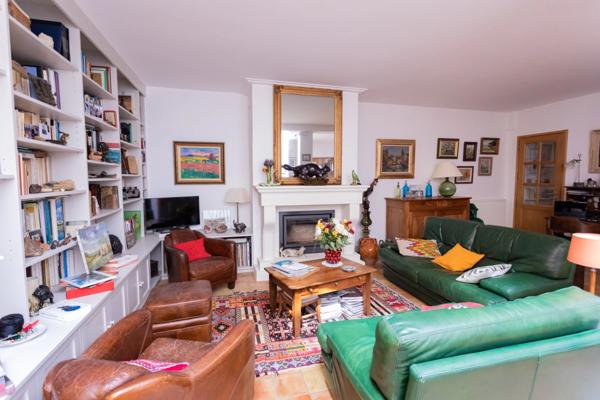 Villa à vendre 6 pièces CHATELAILLON PLAGE (17) – Triangle d’or – 196 m² – Terrasse 50 m² – Jardin intime – Garage – stationnement privatif