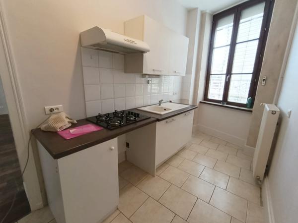 Location appartement 3 pièces à Bourbonne-les-Bains, du studio au T3