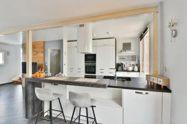 Maison 5 pièces avec véranda - sous-sol total dont grand garage de 25m² - dépendance dans le  jardin - Epinay sur Orge (91)