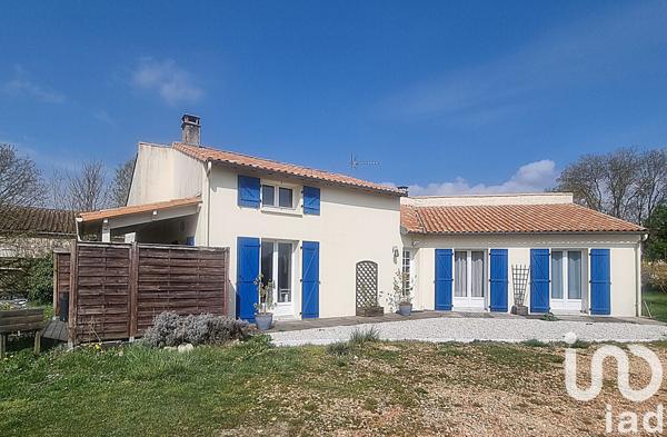 Maison à vendre 5 pièces 130 m² Brioux-sur-Boutonne