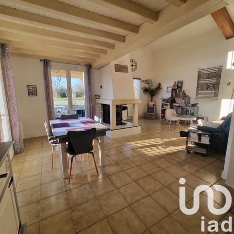 Maison à vendre 5 pièces 130 m² Brioux-sur-Boutonne