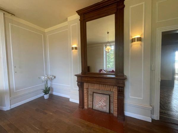 Trés belle maison  de 12 pièces sur 26925 m2 de terrain