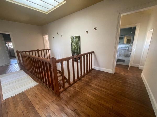 Trés belle maison  de 12 pièces sur 26925 m2 de terrain
