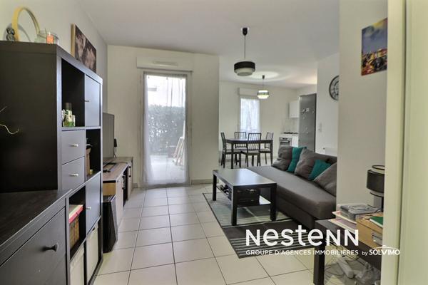 Appartement rez-de-jardin Saint Priest Centre Ville 3 pièces 57 m2, terrasse, jardin 28.40m2, garage fermé en sous-sol