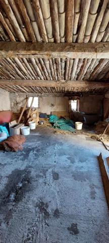 Vente                                                      Ferme
                        
                     2 pièces                      76 m2                     à La Garde
