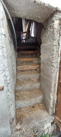 Vente                                                      Ferme
                        
                     2 pièces                      76 m2                     à La Garde