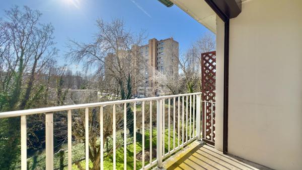 APPARTEMENT 3 PIÈCES 53 M² - ATHIS-MONS, LUMINEUX ET PROCHE RER