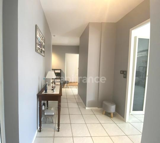 Appartement à vendre 5 pièces SATHONAY CAMP (69)