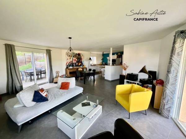 Liergues - Maison familiale de 125 m² avec 4 chambres et vue sur les vignes
