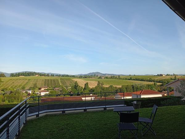 Liergues - Maison familiale de 125 m² avec 4 chambres et vue sur les vignes