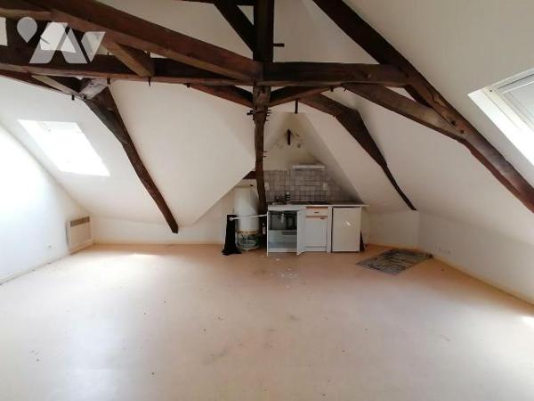 NOUVEAUTÉ - TRENTE CINQ NOTAIRES

En plein coeur du centre historique de Bain-de-Bretagne, à ...
