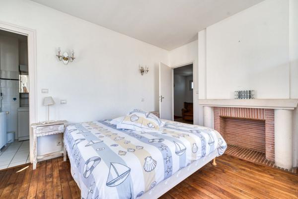 VILLA DANS LE PARC DE ROYAN A 100 M DE LA PLAGE