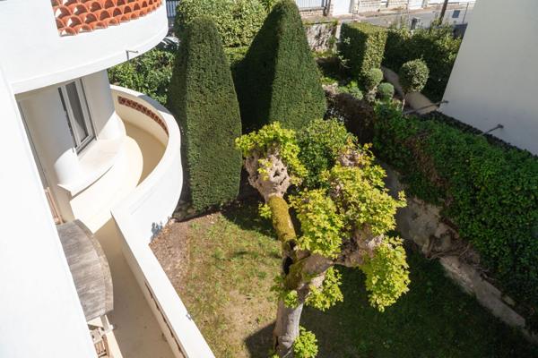 VILLA DANS LE PARC DE ROYAN A 100 M DE LA PLAGE