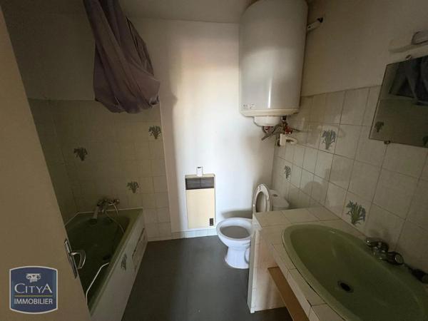 Appartement à louer 1 pièce 29.48m² Angoulême (16000)