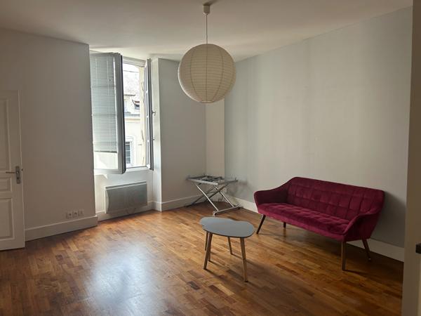 A louer - Appartement T2 meublé - Angers centre-ville