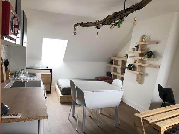A louer - Studio meublé situé en centre ville de LA FLECHE
