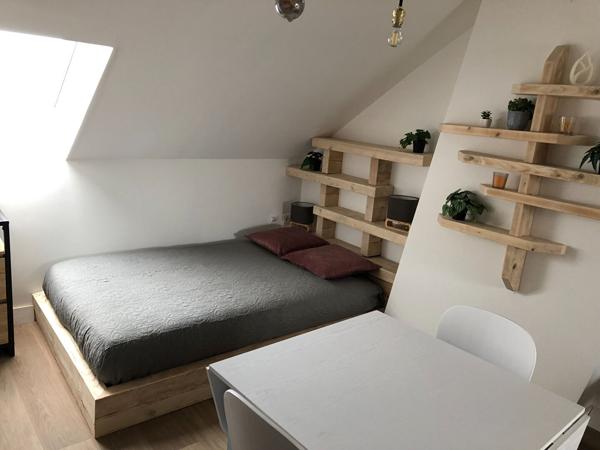 A louer - Studio meublé situé en centre ville de LA FLECHE