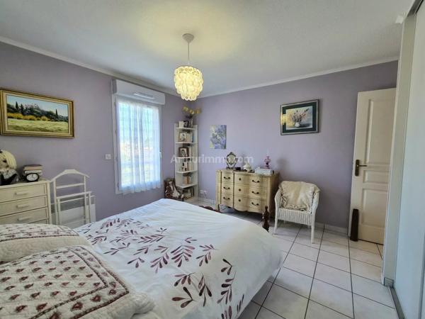 Vente                                                      Appartement
                        
                     3 pièces                      72 m2                     à Fréjus