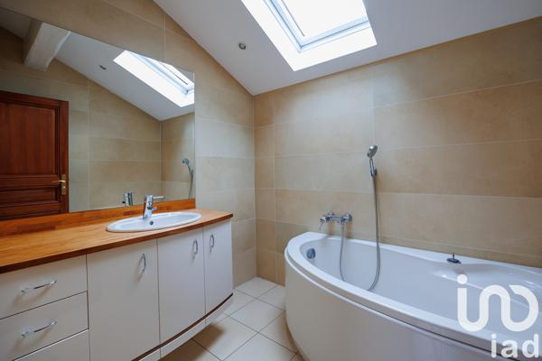 Maison à vendre 7 pièces 179 m² Lentilly