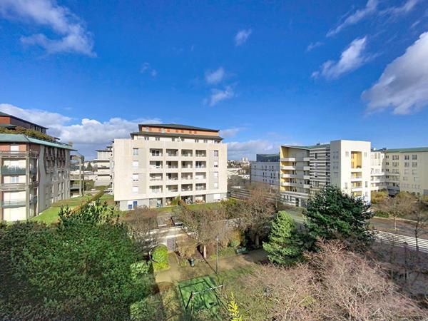 Appartement 3 pièces de 67.54 m² - Saint-Germain-en-Laye