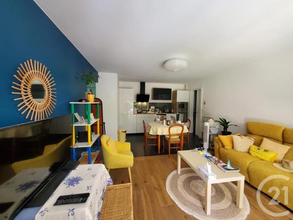 Appartement à vendre  2 pièces - 43,32 m 2   VANNES  - 56