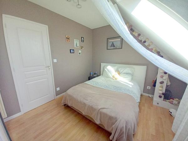 MAISON INDIVIDUELLE – 158 m² – 4/5 CHAMBRES - GRAND JARDIN