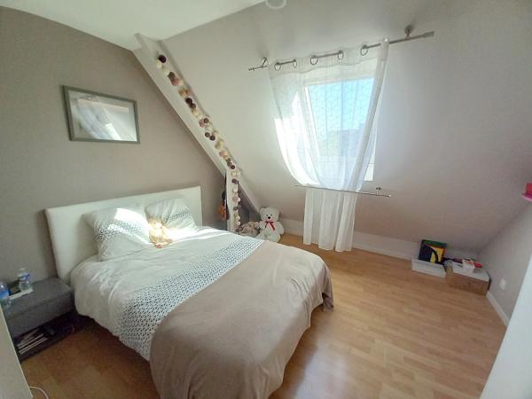 MAISON INDIVIDUELLE – 158 m² – 4/5 CHAMBRES - GRAND JARDIN