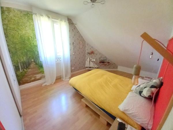 MAISON INDIVIDUELLE – 158 m² – 4/5 CHAMBRES - GRAND JARDIN