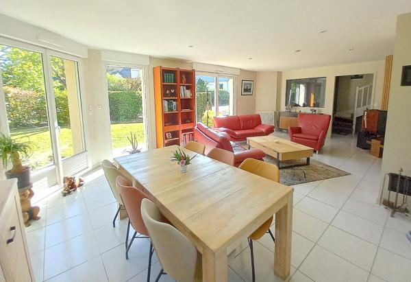 MAISON INDIVIDUELLE – 158 m² – 4/5 CHAMBRES - GRAND JARDIN