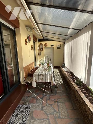 PLOEMEUR - BOURG - Maison d'environ 85m²