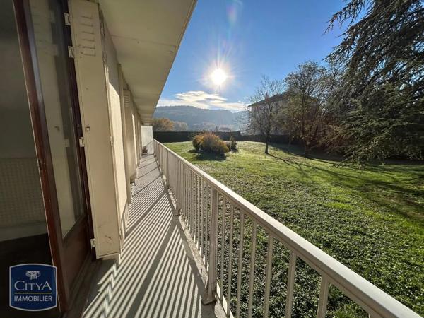 Appartement à louer 5 pièces 94.02m²