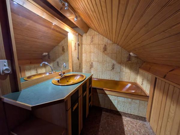 Maison 3 chambres et un bureau, dans un joli cadre