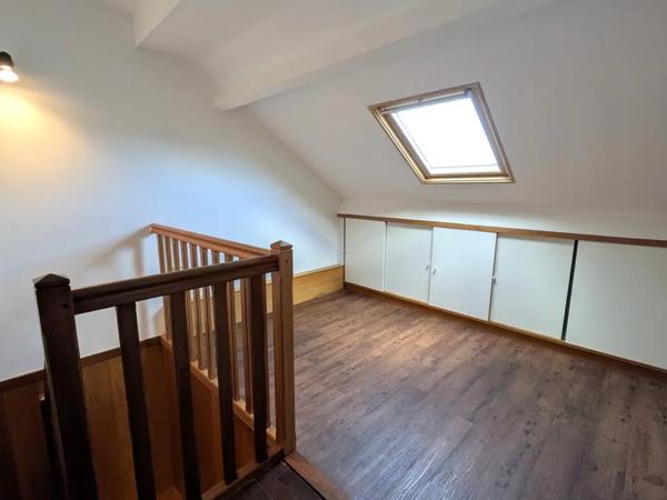 Maison 3 chambres et un bureau, dans un joli cadre
