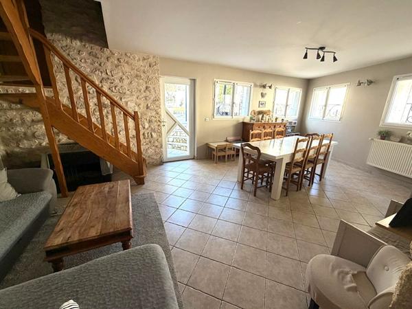 Maison Breuil Bois Robert de 3 chambres et un bureau sur 385m² de terrain