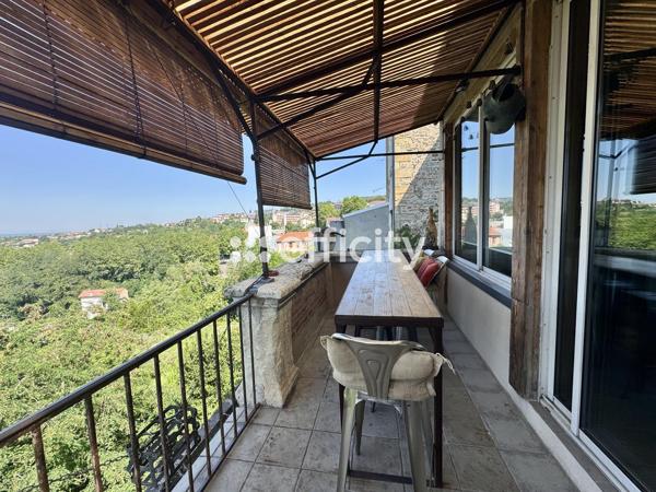 Fonds De Commerce
        
        - 116 m² 104 500 € *