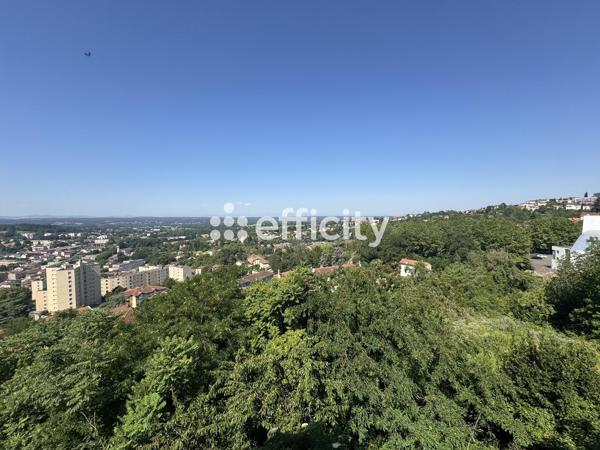 Fonds De Commerce
        
        - 116 m² 104 500 € *