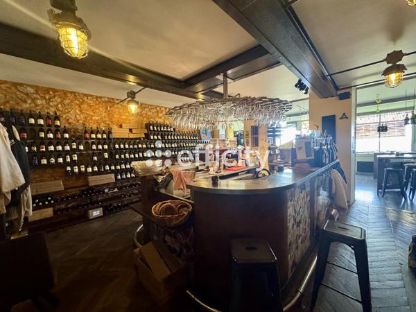 Fonds De Commerce
        
        - 116 m² 104 500 € *