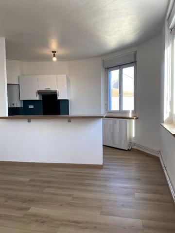 Appartement T2 de 47.73m2 rénové idéalement situé place Luton