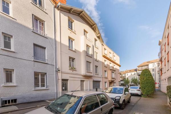 Immeuble à vendre 222m²